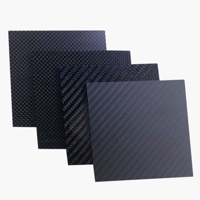 Folha laminada de fibra de carbono personalizada 0,5 mm 1 mm 1,5 mm 2 mm Chapa de carbono para melhores resultados