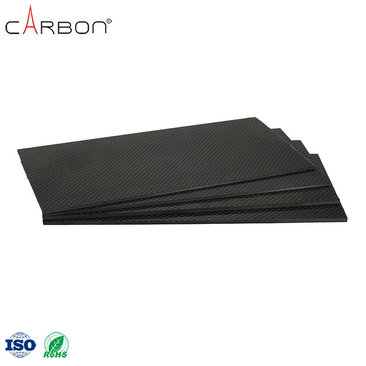 Produtos desportivos de corte CNC de folha de fibra de carbono de baixa densidade com teor de cinzas de 0.25